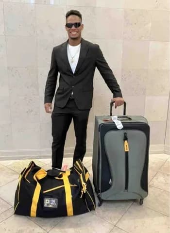 【阪神】「大銀行」がやってきた　話題性抜群の新外国人モレッタ来日、超変則スラと異名に注目