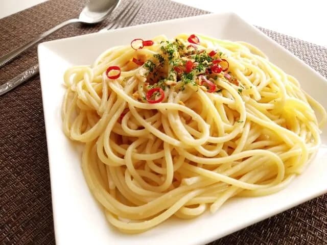 ラーメン屋は簡単に流行るのに、スパゲッティー屋はなかなか流行らないのは何で？