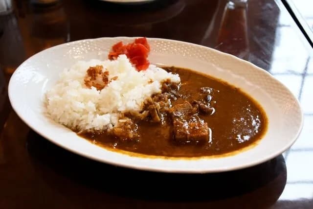 外食のカレー「1180円です」←いや、家で食えばタダだよね🥺