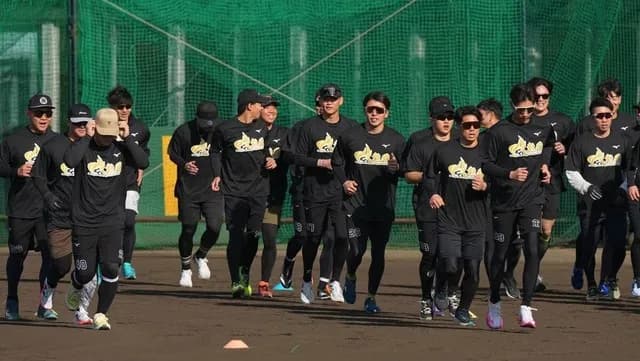 佐藤輝明、合同自主トレ不参加　12球団で唯一の契約未更改