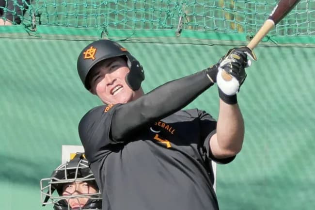 【有能】リチャード覚醒！阿部監督の助言で柵越え連発！強引さ消えミート打法でも弾丸ライナー