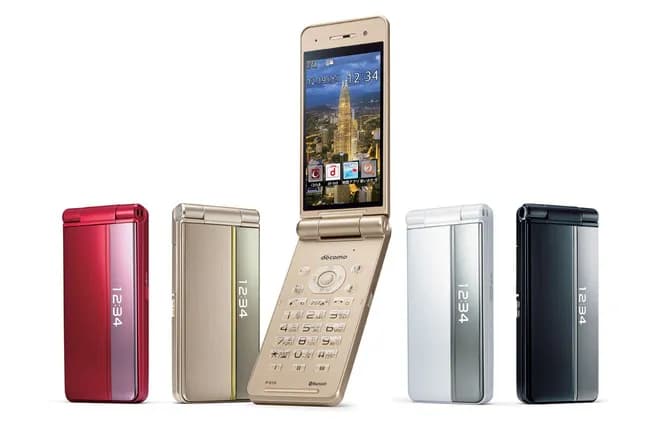 【悲報】ガラケー、あと2ヶ月で終焉の時を迎える