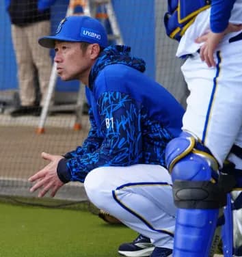 DeNA相川監督、先発ローテに「計算できるのは東ぐらい」　439イニングの“穴”埋められる候補は…