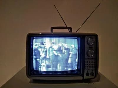 【悲報】日本のメディアさん、エプスタイン文書を全く話題にしない・・・・・・・・・・・・・