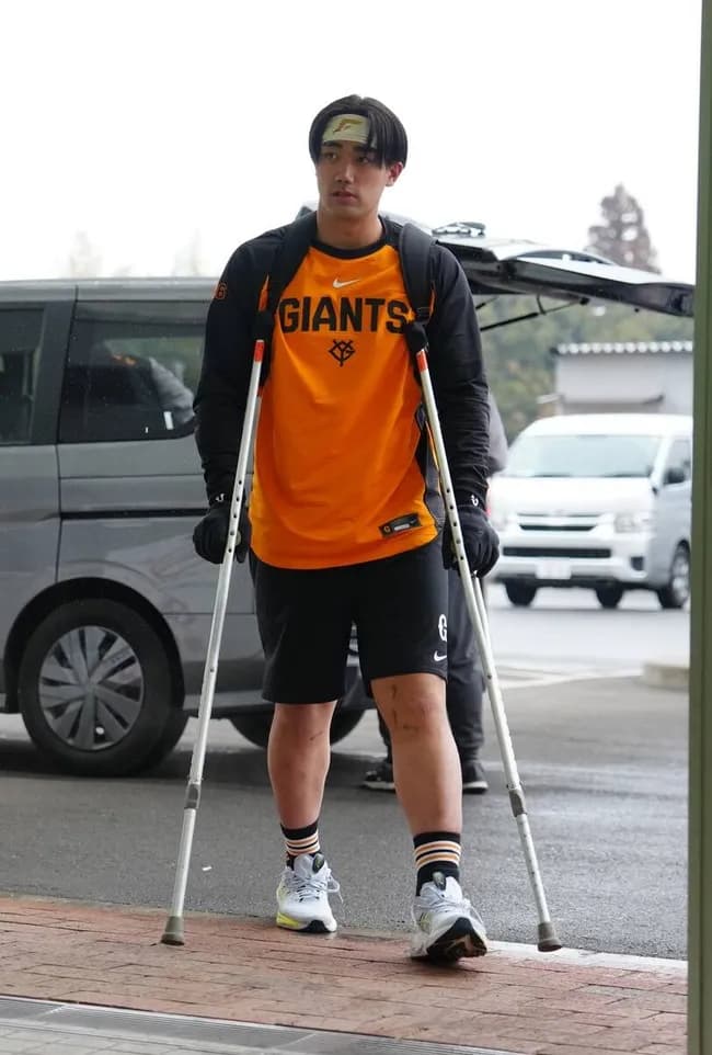 【巨人】三塚琉生が故障班に合流　２日の２軍キャンプ練習中に負傷　「左足関節捻挫」と診断