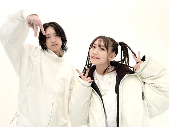 【悲報】YOASOBIのイクラちゃんとAYASE、大学生みたいな匂わせをしてしまう・・・・・・・・・・・