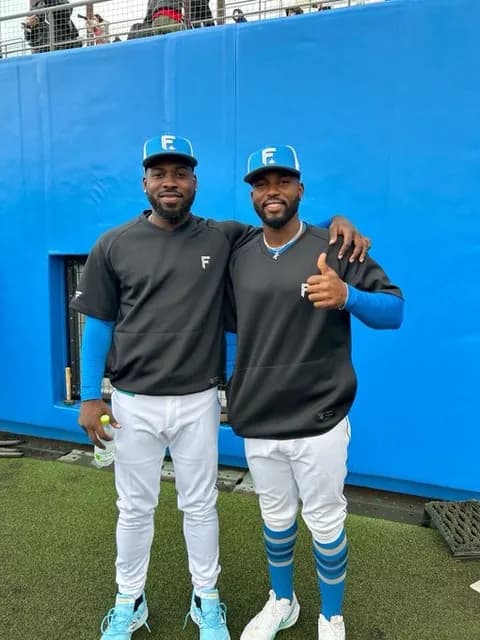 【日本ハム】ファン困惑「見分けつかん」　まるで兄弟…