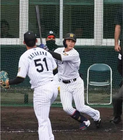 阪神・木浪聖也が2安打で猛アピール！　遊撃争いへ「奪還するっていう強い気持ちがある」