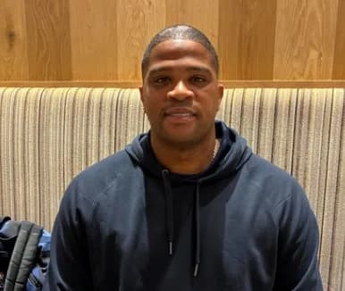 DeNAビシエド選手が来日「今年は1年間怪我をせずにチームに貢献していきたい」