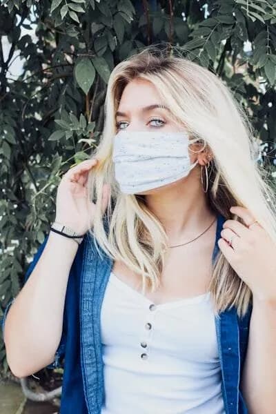 【画像】マスク美人さん、また我々を欺くｗｗｗｗｗｗｗｗｗｗｗｗｗｗｗｗｗｗ