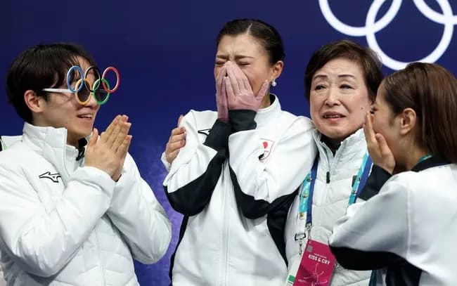 【五輪】フィギュアスケート団体、日本は銀メダル　北京に続き２大会連続　米国とらえてトップタイで最終の男子迎えるも逆転はならず