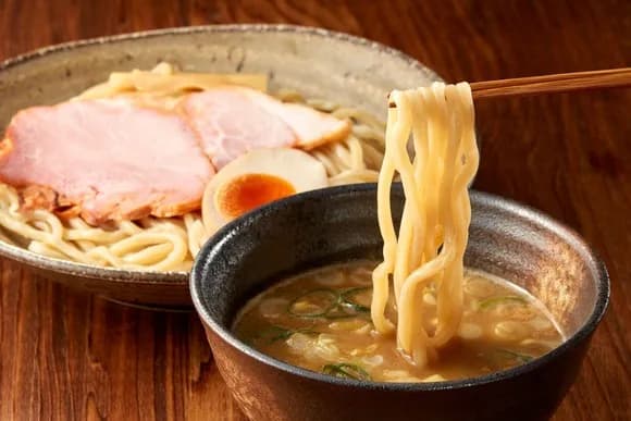 【疑問】つけ麺がラーメンに勝ってるところって、１つもないよなｗｗｗｗｗｗ