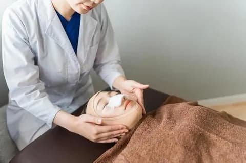 【疑問】みんなってなんで女が整形するのを嫌うの？可愛い方がよくね？