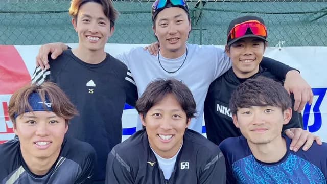 カープ辰見の完成系はSB周東？←羽月らと合同自主トレした師弟関係