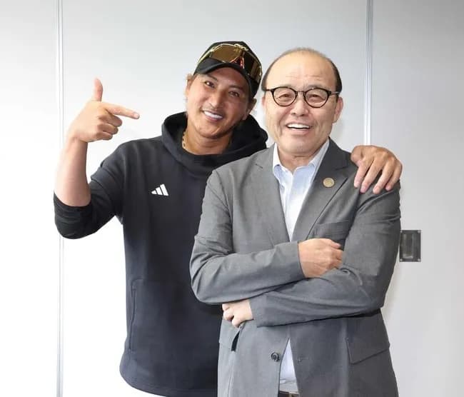 岡田「しかし、ソフトバンクはそんな強ないで」新庄「そうなんですよ！」（一同、爆笑）