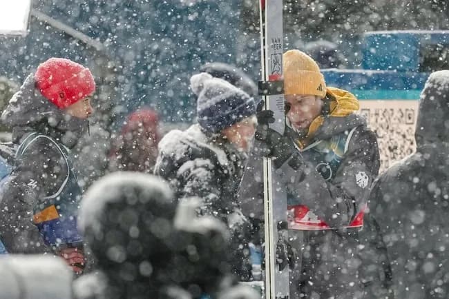 「メダルを奪われた」「最悪の判断」大雪打ち切りでメダルを逃したドイツが激怒 天気モニターが15分後の回復を示していたことも判明