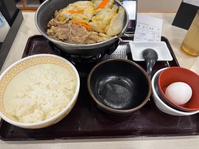 【画像】すき家の「すき焼き定食」ｗｗｗｗｗｗｗｗｗｗｗ