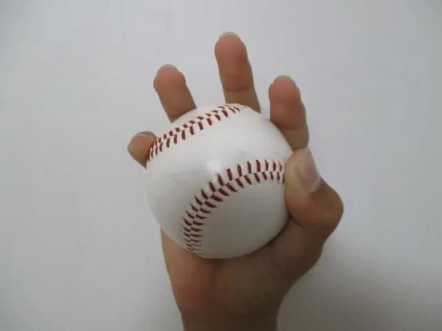 プロレベルの投手が鷲掴みでボール投げたらどんな変化するの？