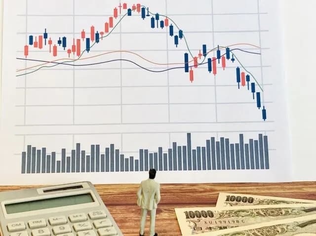 日本人「NISA下がったから売った！」←上がるまで待ったらダメなの？