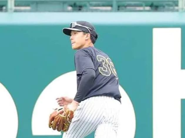 ディベイニー、正遊撃手か　小幡が外野練習を始める