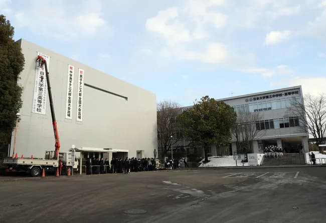 野球部員２人が書類送検の日大三が保護者説明会「何をすれば活動再開？」涙ためて問う人も