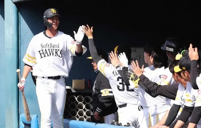 ソフトバンク・秋広優人が場外弾「山川さんと連日取り組んでいることが結果に出た」