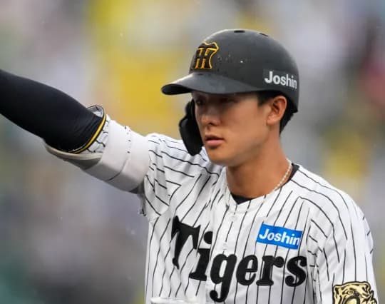 【悲報】小幡竜平、今日の韓国戦で一気にスタメン遊撃手が遠のく