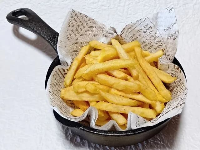 お前ら「また値上げか…ポテトM(350円)１つで…」ワイ「50円のポテトうめぇw」お前ら「？！」