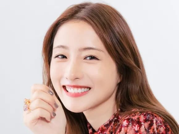 【画像】石原さとみさん、「チーズ牛丼」を美味しそうに食べてしまうｗｗｗｗｗｗｗｗｗｗ