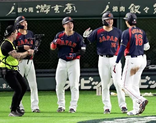 日本（WBSCランク1位）13-0台湾（WBSCランク2位）←これ