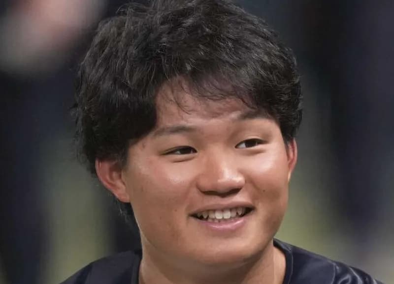 森下翔太、満塁で痛恨のゲッツー