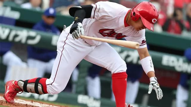 カープドラ1平川蓮、自打球で欠場。新井監督「腫れがあるから出さない」