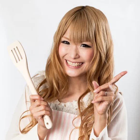 【悲報】ギャル曽根（40）「体質が変わって食べたら太るようになった。以前は食べても太らなかったのに」