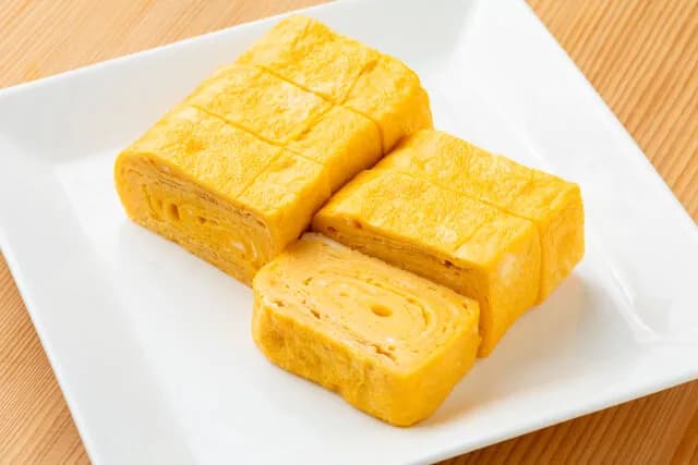 敵「玉子焼き甘いのとしょっぱいのどっち派？」ワイ「…」