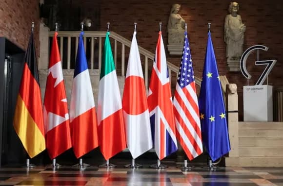 【悲報】日本「石油の備蓄あってよかった」世界「は～い、足りない国に配るから一旦回収するね」ｗｗｗｗ