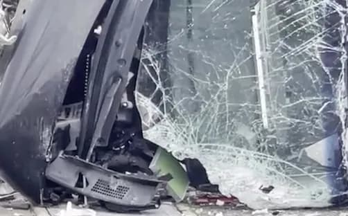 【悲報】140キロで赤信号無視した会社員（28）逮捕！軽自動車と衝突して母娘死亡・・・・・