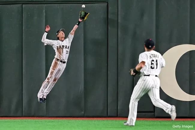 原辰徳（WBC優勝監督）「センターに周東が入ると試合を安心して観ていられますね」