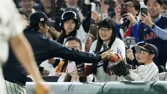 【動画】大谷翔平のボールを強奪した子供、スタッフから席に戻れと注意されていた