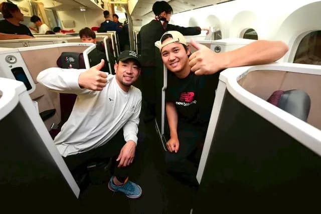 侍ジャパン、ビジネスクラスでマイアミ入り