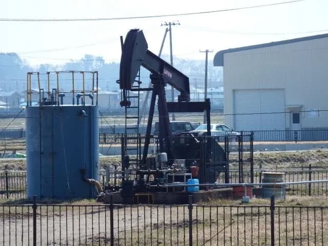 日本て石油出ないの？