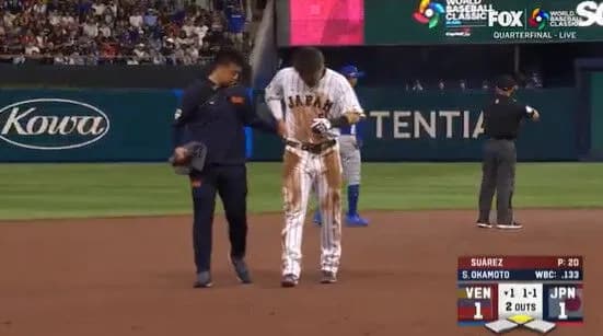 鈴木誠也、盗塁で左膝を痛めて負傷交代　チャレンジで判定もアウトへ覆る