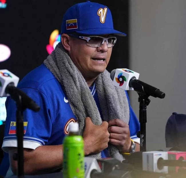 【悲報】井端監督の采配、ベネズエラ監督に嘲笑されるｗｗｗｗｗ