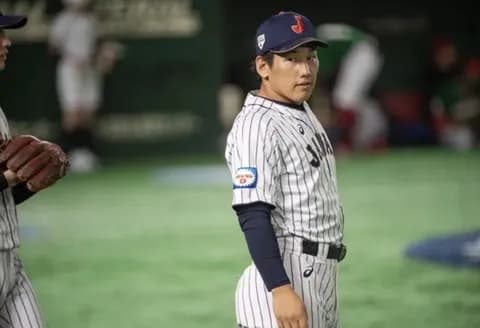 【文春】吉田正尚嫁「なんで会食ばっかで野球に真剣に取り組まないの？」吉田正尚「俺は吉田正尚だ」