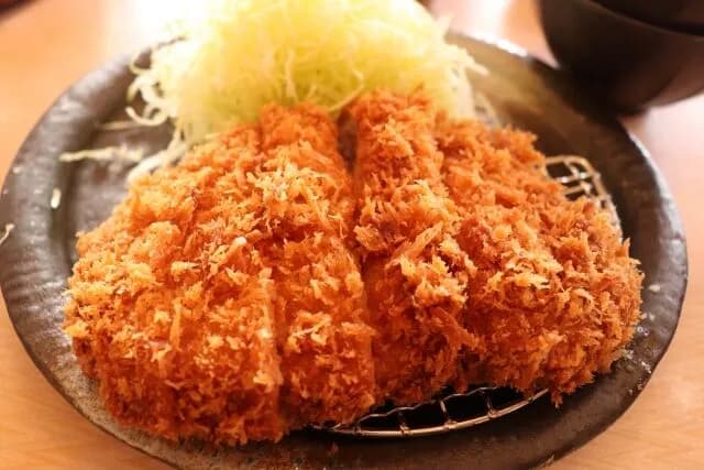 とんかつに醤油かけて食う奴ｗｗｗｗｗｗｗｗ