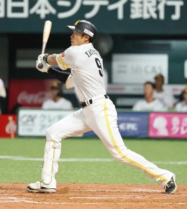 ソフトバンク・柳田悠岐が首痛再発で精密検査　小久保監督は「恒常的な問題」　27日の開幕戦に不安材料