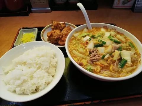 【Ｂ級グルメ板】(ヽ´ん`)｢日高屋で酒、味玉、餃子、半ラー頼んだら酒の次に味玉入れた半ラー持ってきやがった｣