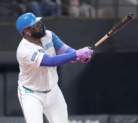 【日本ハム】レイエス今季“本拠地１号”「遅い変化球でも体残して対応できた」