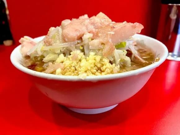 【画像】マンション１階にラーメン二郎が出来た結果ｗｗｗｗｗｗｗｗｗｗｗｗｗｗ