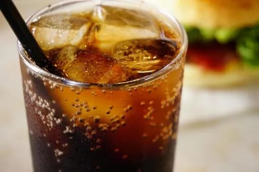 【疑問】コカコーラ以上に美味いソフトドリンクってある？ｗｗｗｗｗｗｗｗｗｗｗｗｗｗｗｗ