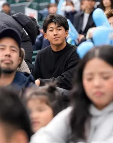 阪神D1位・立石正広がセンバツを戦う母校・高川学園高をアルプス席から応援　出場決定時にサプリメントを差し入れ